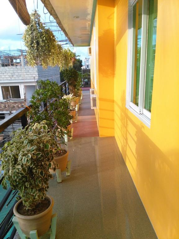 Aranas-Carillo Travellers Inn Kalibo Bagian luar foto