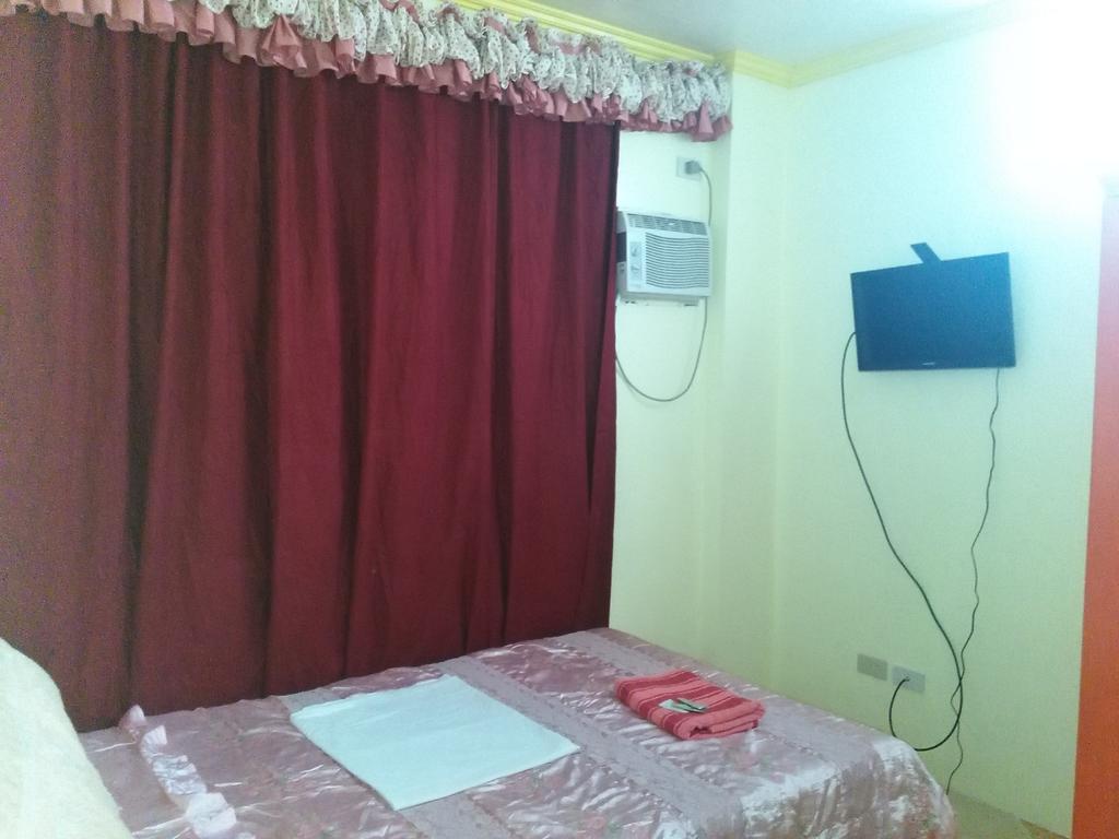 Aranas-Carillo Travellers Inn Kalibo Ruang foto