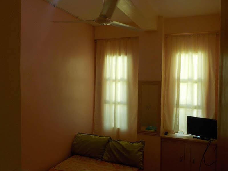 Aranas-Carillo Travellers Inn Kalibo Bagian luar foto