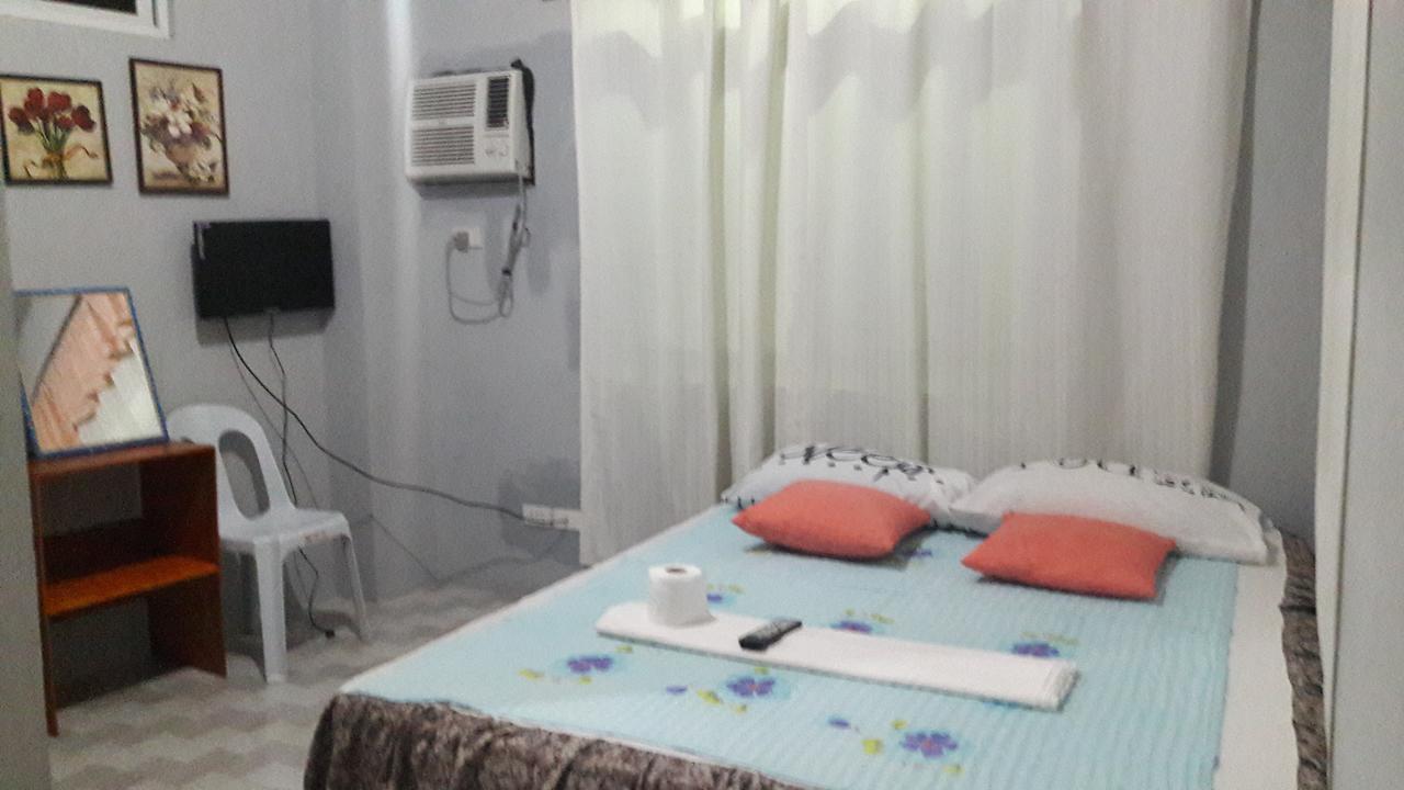 Aranas-Carillo Travellers Inn Kalibo Bagian luar foto