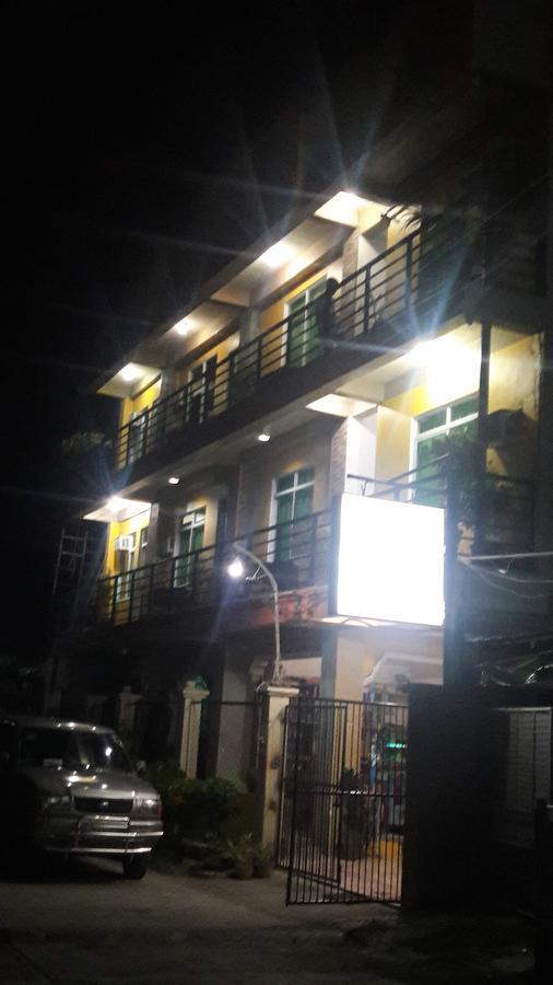 Aranas-Carillo Travellers Inn Kalibo Bagian luar foto