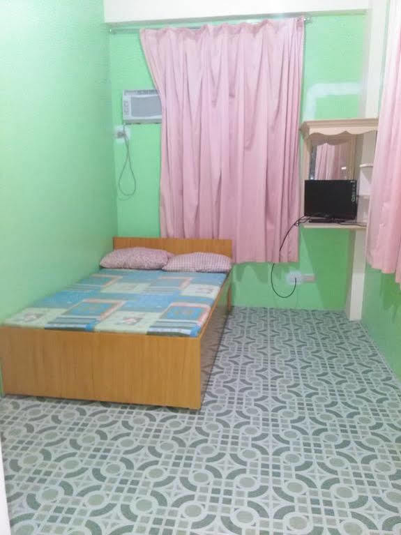 Aranas-Carillo Travellers Inn Kalibo Bagian luar foto
